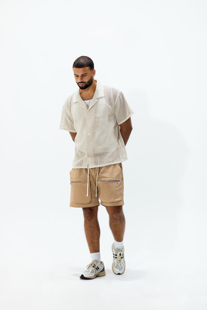 MULTI-POCKET SHORTS (TAN)