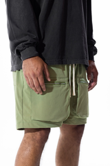 MULTI-POCKET SHORTS (GREEN)